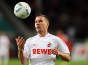 开云下载-强行终结！希腊式铁血防守锁死塞内加尔，马丁内利一剑封喉成关键先生