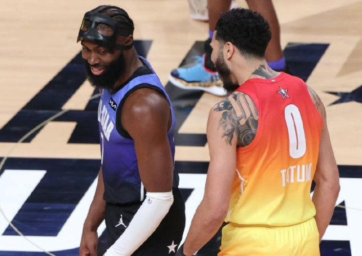 关于墨西哥男篮完胜快船，萨姆·米切尔三分雨点燃全场的信息