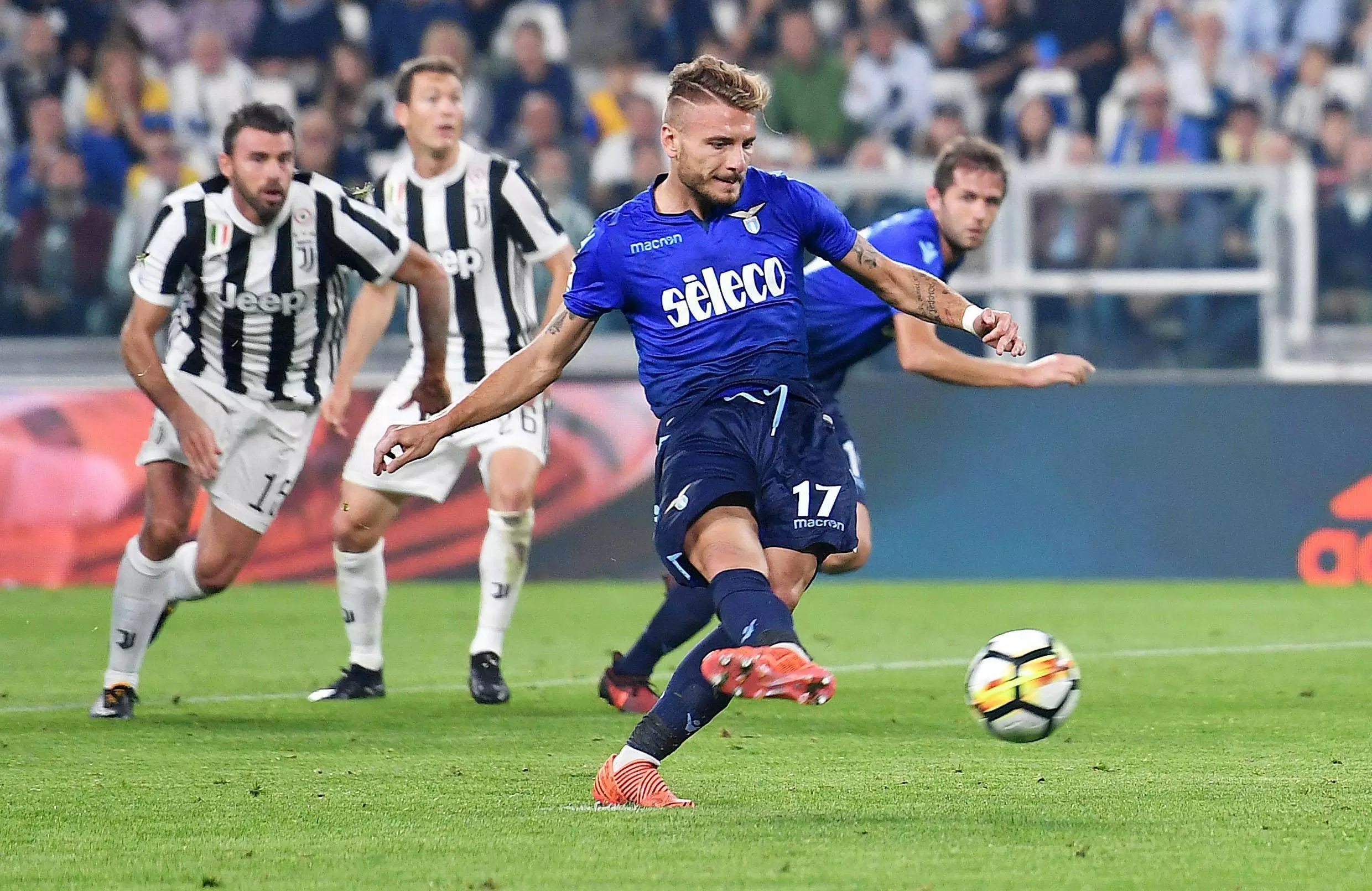 弗洛格尼尼扑出点球，拉齐奥主场取胜领跑的简单介绍