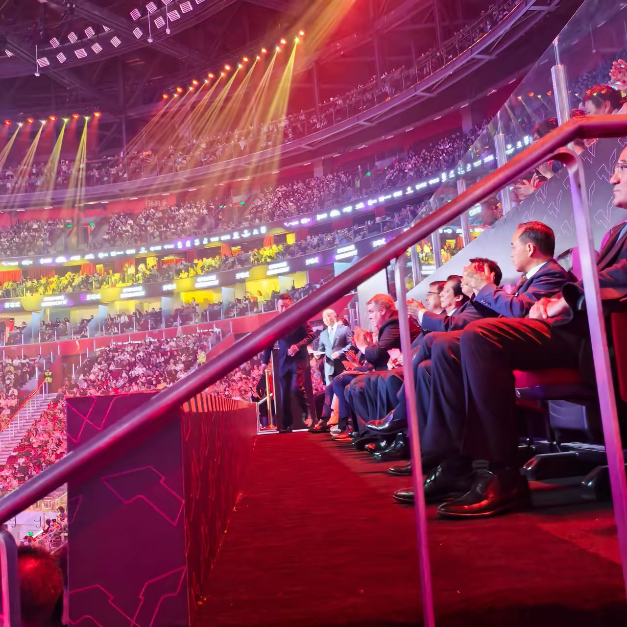 全明星赛即将举办，球迷期待精彩表现的简单介绍