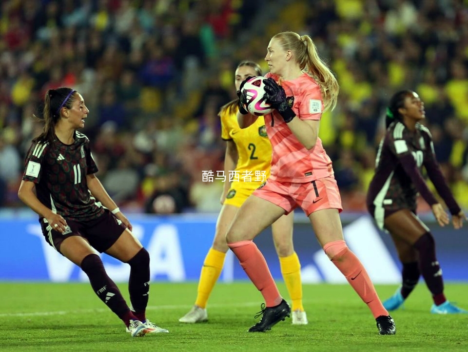 欧洲女足赛季揭幕,精彩对决引发球迷狂热的简单介绍 欧洲女足赛季揭幕,精彩对决引发球迷狂热的简单介绍