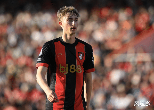 尤文轻取荷兰，德容送出助攻