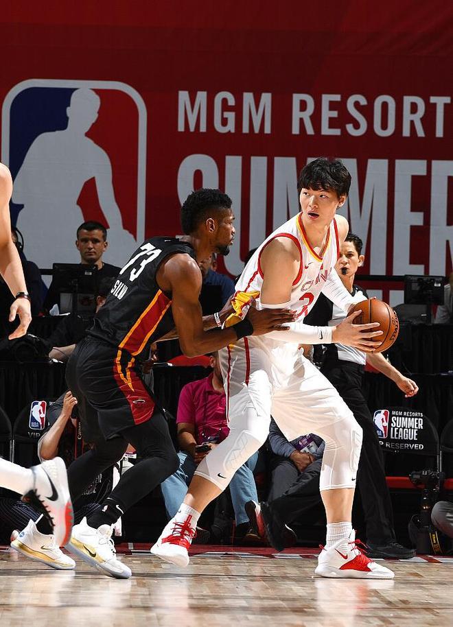 EG强势Astralis，BDD一己之力扛起全队的简单介绍