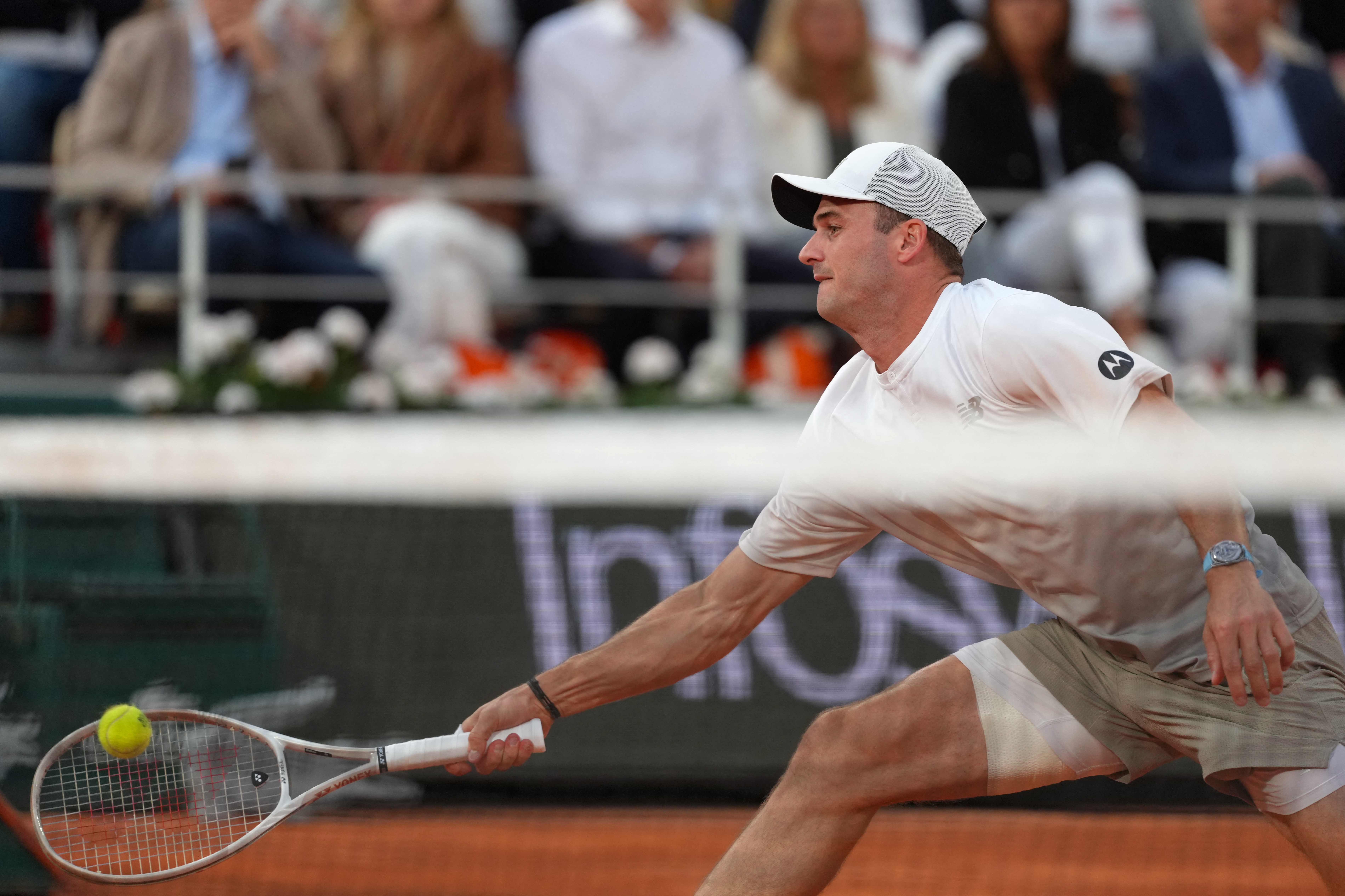 法国网球队血洗意大利网球队，阿尔卡拉斯制霸全场的简单介绍