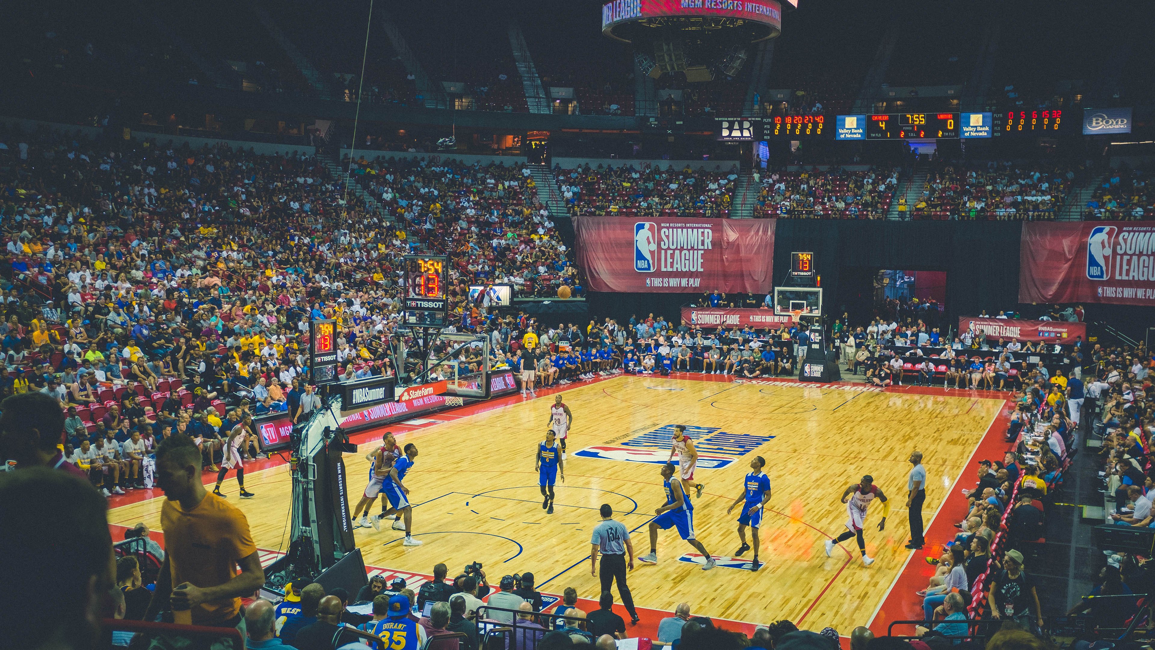 小贾伦爆发定乾坤，步行者淘汰赛惊险过关国王